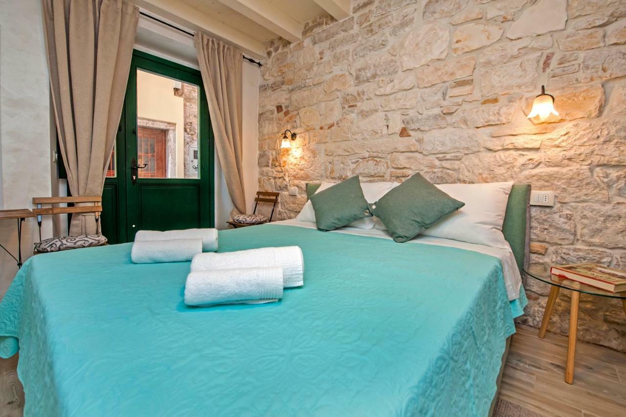 La Fondiaria Hotel Rovinj Bagian luar foto