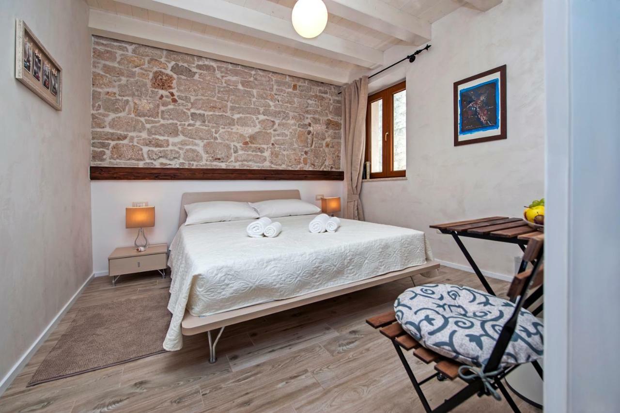 La Fondiaria Hotel Rovinj Bagian luar foto