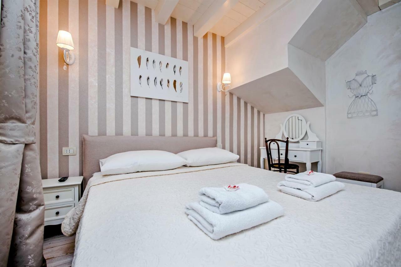 La Fondiaria Hotel Rovinj Bagian luar foto